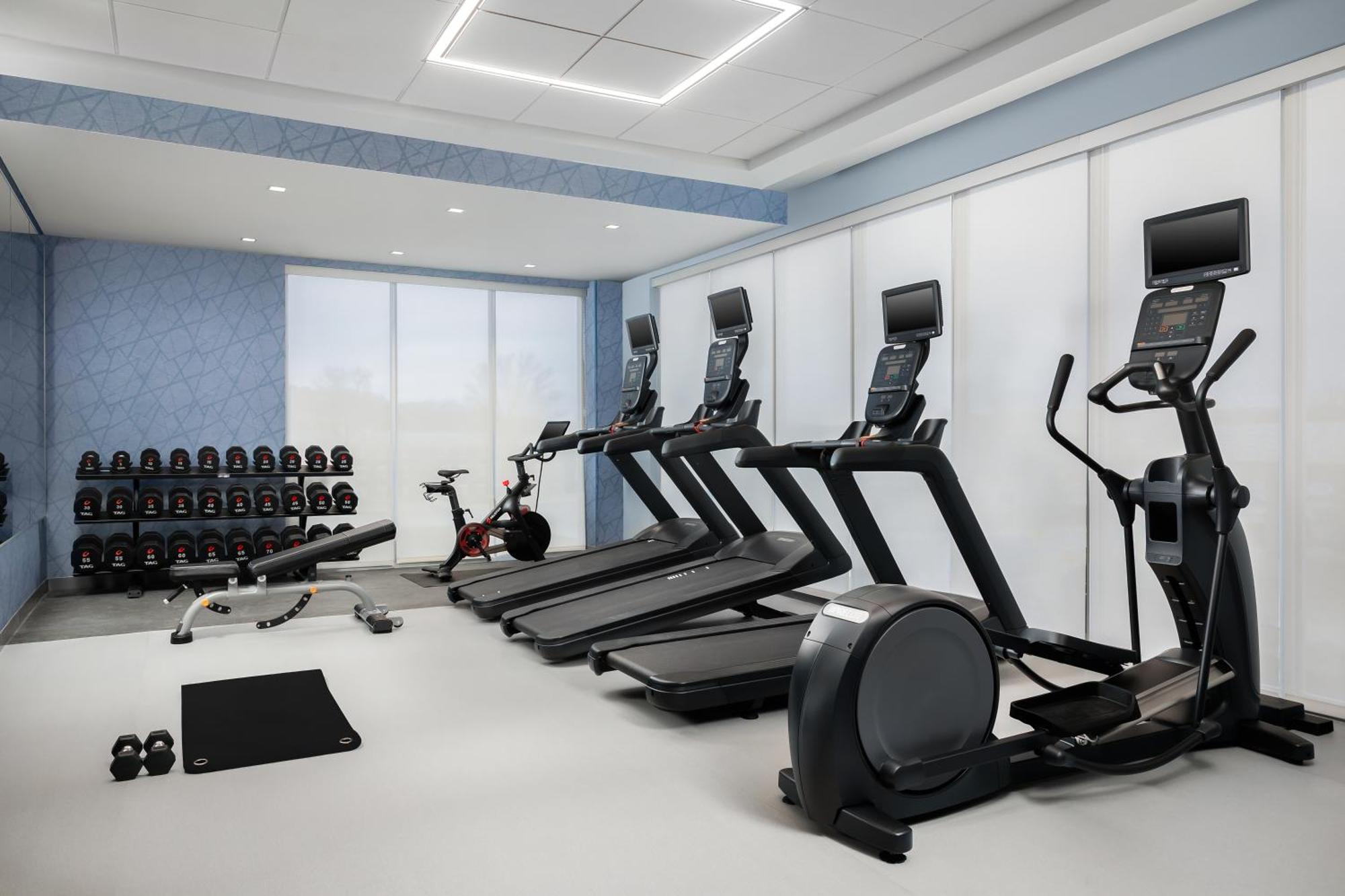 Homewood Suites By Hilton Newport Cincinnati Bagian luar foto